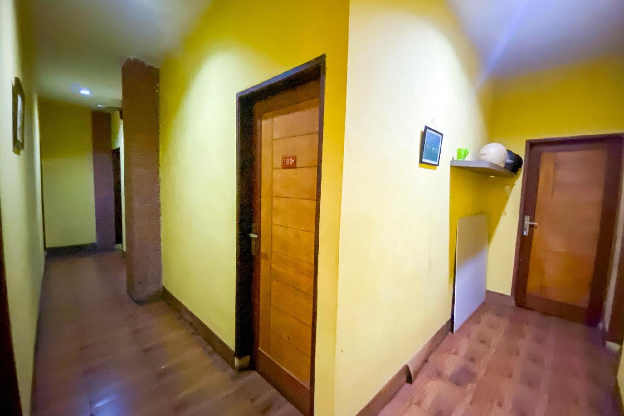 Reddoorz At Sentosa Jaya Helvetia Hotell Medan Exteriör bild