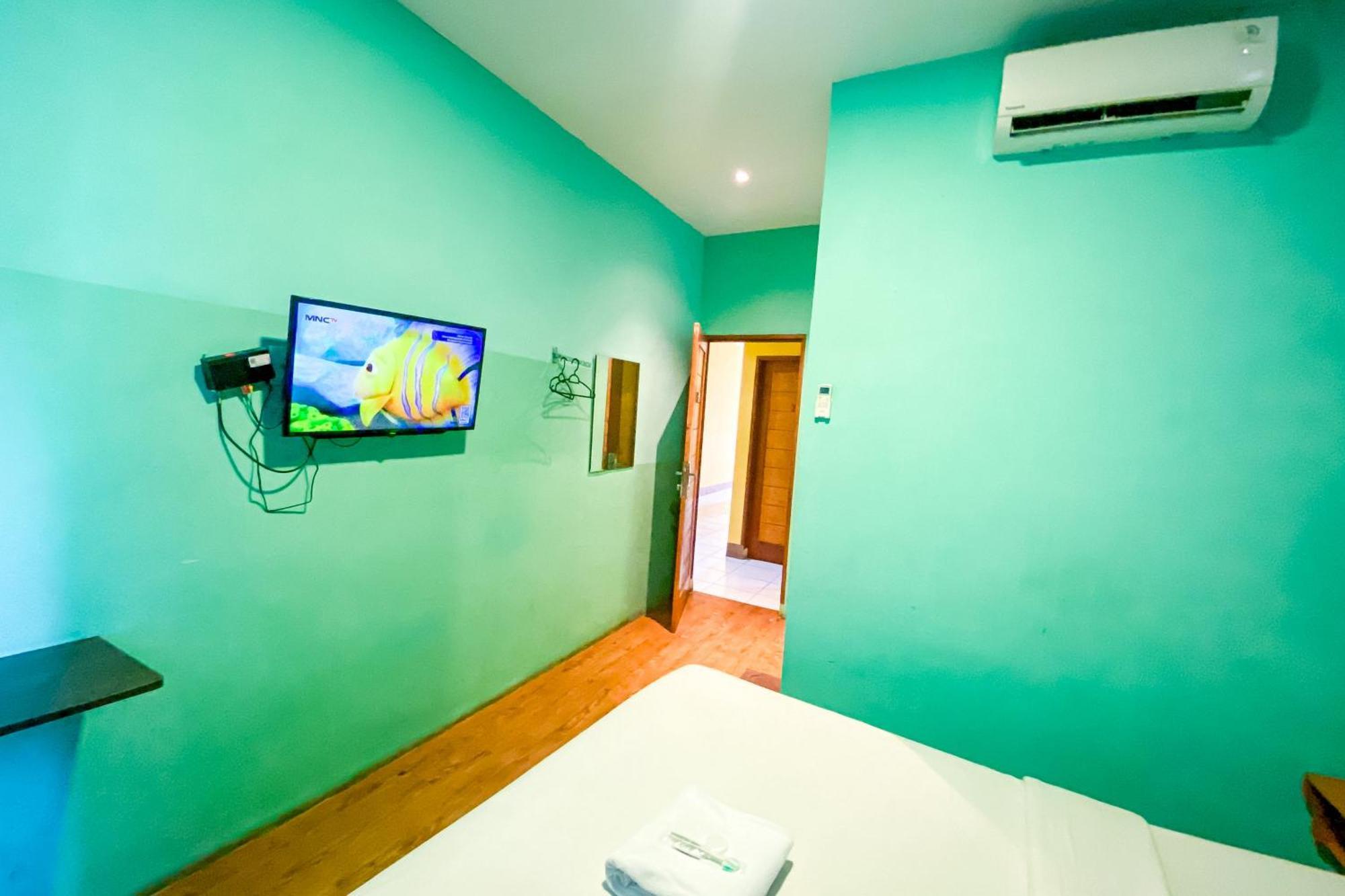 Reddoorz At Sentosa Jaya Helvetia Hotell Medan Exteriör bild