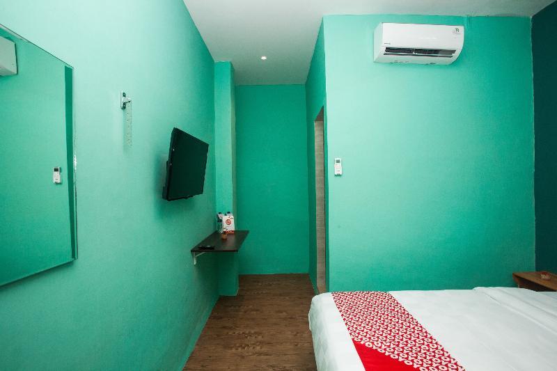 Reddoorz At Sentosa Jaya Helvetia Hotell Medan Exteriör bild